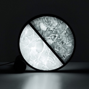 BROKIS stolní lampa Geometric