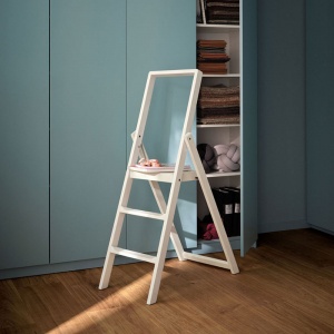 DESIGN HOUSE STOCKHOLM schůdky Step bílé matné