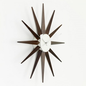VITRA nástěnné hodiny Sunburst Clock ořech - z expozice