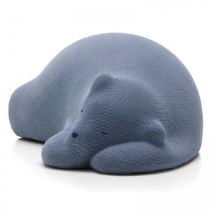 VITRA dekorace Resting Bear modrá
