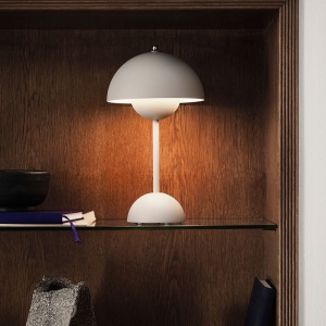 přenosná stolní lampa Flowerpot VP9 matná bílá