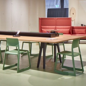 VITRA židle Tip Ton RE industriální zelená