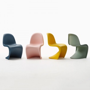 VITRA židlička Panton Junior růžová
