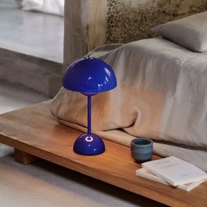 přenosná stolní lampa Flowerpot VP9 kobaltově modrá