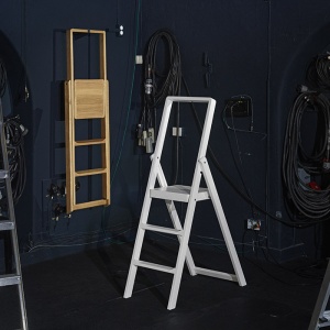 DESIGN HOUSE STOCKHOLM schůdky Step bílé matné